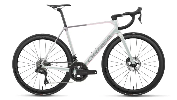 Produkt Orbea BP rower szosowy ORCA M20i TEAM 60 White - Lilac Obraz